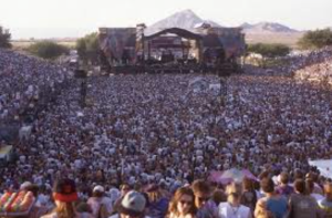 Grateful Dead & crowd @ Sam Boyd Bowl, Las Vegas